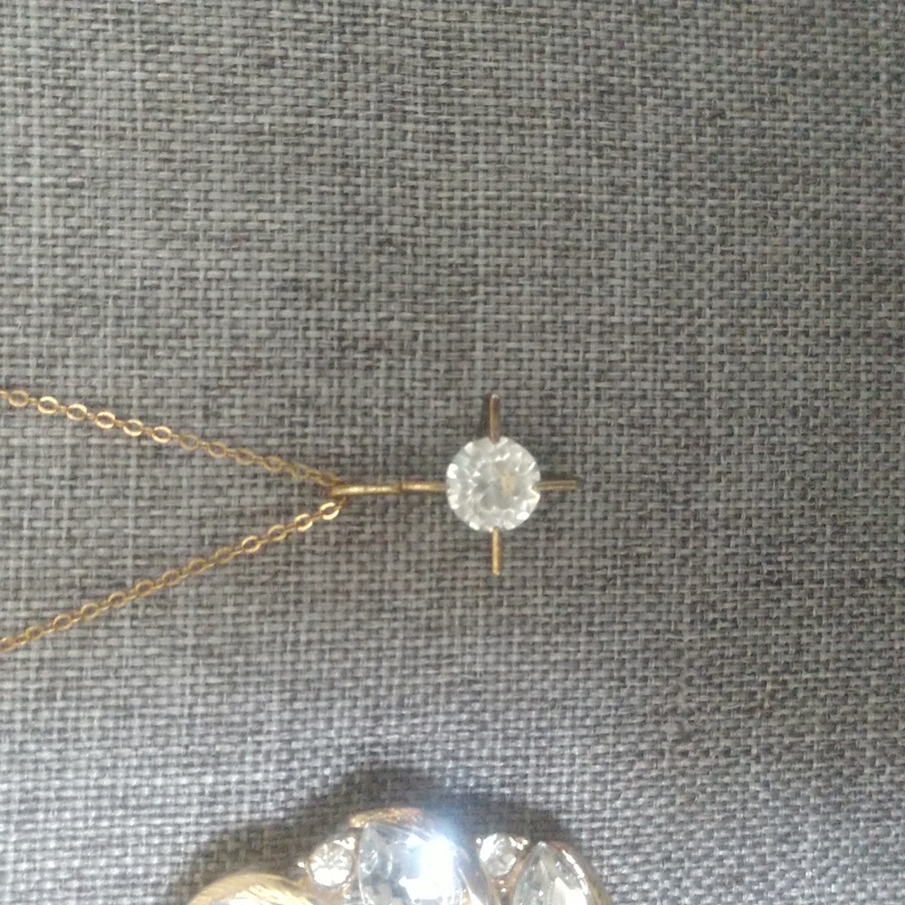 Ladies vintage gold necklace and matching brooch - Picture 2 of 6